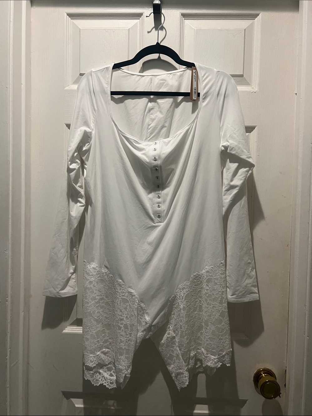 SKIMS White Long-Sleeve Lace-Trim Bodysuit NWT